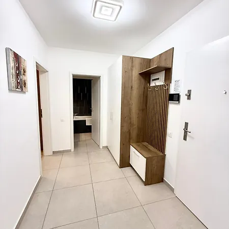 Qualis Coresi - Rise Апартаменты Брашов